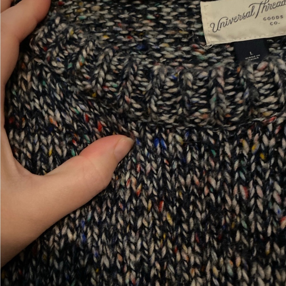 Universal Thread sweater - Picture 5 of 5